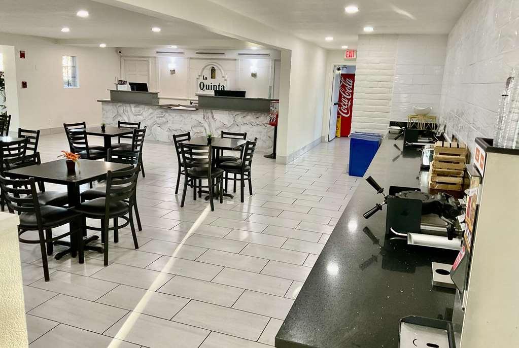 La Quinta Inn By Wyndham Stockton Facilidades foto